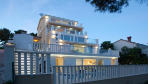  Apartments Villa Anamaria  Трогир